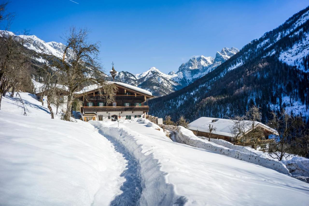 Berg'K'Hof Kaisertal - Alpine Hideaway เอบส์ ภายนอก รูปภาพ