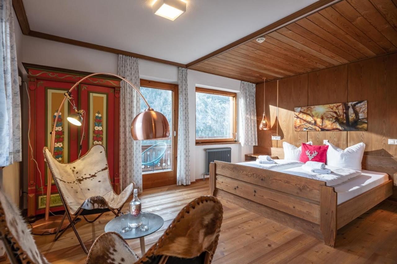 Berg'K'Hof Kaisertal - Alpine Hideaway เอบส์ ภายนอก รูปภาพ